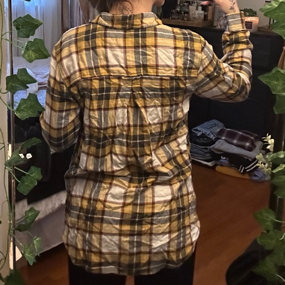 AE flannel - Picture 3 of 3